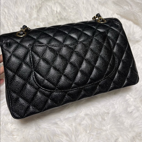 Chanel classic handbag - Picture 2 of 5